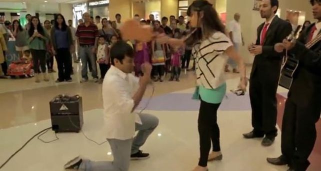Una fallida propuesta de matrimonio enciende la web