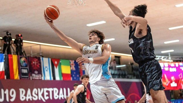La Selección Argentina U19 perdió ante Nueva Zelanda en el inicio del Mundial de Suiza. La Selección Argentina U19 perdió ante Nueva Zelanda en el inicio del Mundial de Suiza.