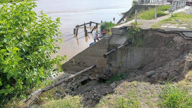 La comuna de Paraná analizar trabajos a realizar tras el desmoronamiento de tierra en Puerto Nuevo