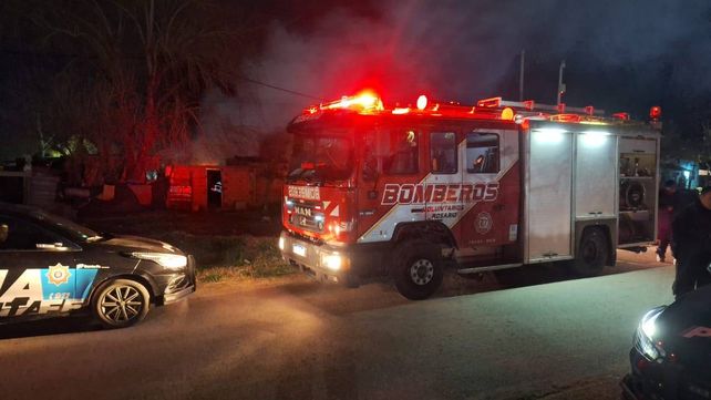 Bomberos acudieron ante un incendio en la zona noroeste