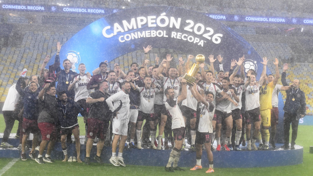 Lanús fue campeón de la Recopa Sudamericana en el Maracaná, con un gol clave de un ex-Newell's.