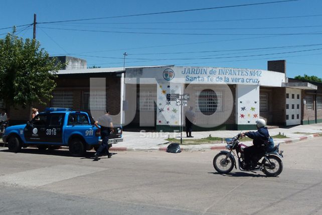 Locura total: se tirotearon frente a un jardín de infantes y hay un detenido