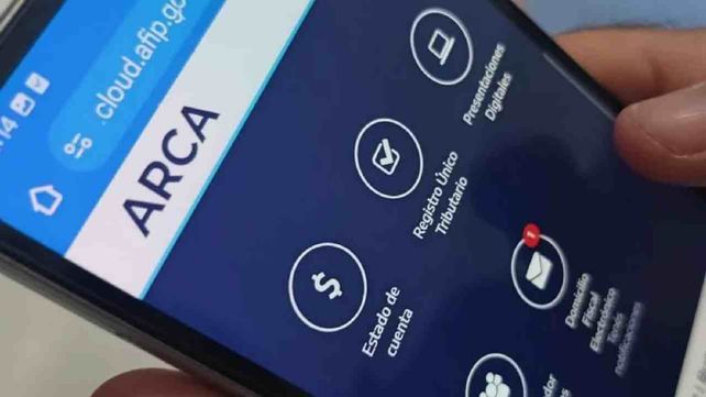Una notificiación en la web del Arca podría alertar un cambio de categoría en el monotributo