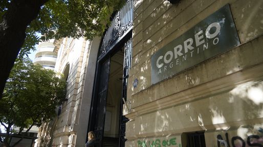 Por qué el Correo se llena de gente que va a presentar su renuncia