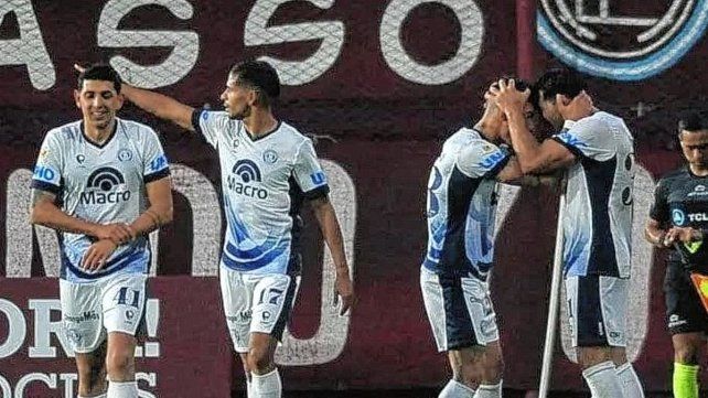 Independiente Rivadavia dio el golpe y venció a Lanús en La Fortaleza Independiente Rivadavia dio el golpe y venció a Lanús en La Fortaleza