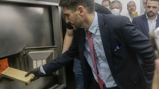 Maximiliano Pullaro en la destrucción de droga en Reconquista, donde estuvo la ministra de Seguridad Nacional, Patricia Bullrich.
