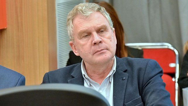 Pedro Galimberti de UCR recibió críticas: Va a cobrar en dólares