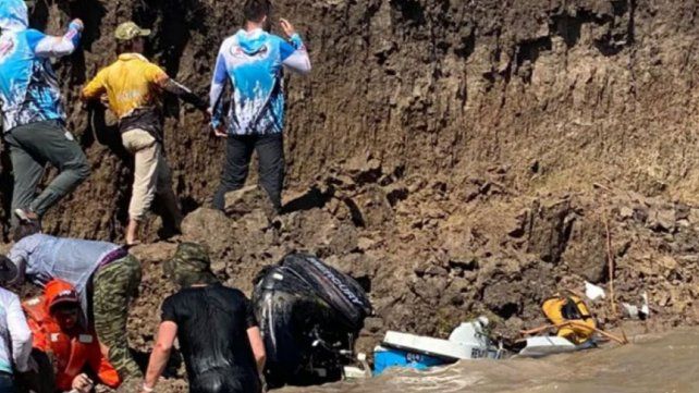 Un pescador santafesino murió y una barranca se desmoronó en la Fiesta Nacional del Surubí