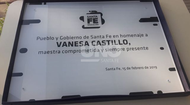 PLACA VANESA CASTILLO EDUCACIÓN