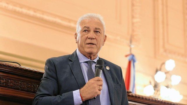 El Senado homenajeó al campeón del mundo Nery Alberto Pumpido