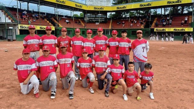 Los chicos de Talleres que festejaron en Cadetes.