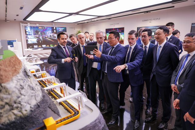 Alberto Fernández destacó la importancia de la inversión extranjera para posicionar al país como un referente regional en materia de TICs.