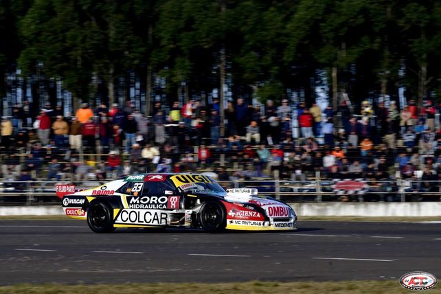 Arrimó. El parejense Ardusso viene de hacer la pole en Concordia y está ahí de la copa.