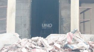Se derrumbó el techo de una cocina en refacción en el hospital Cullen.&nbsp;