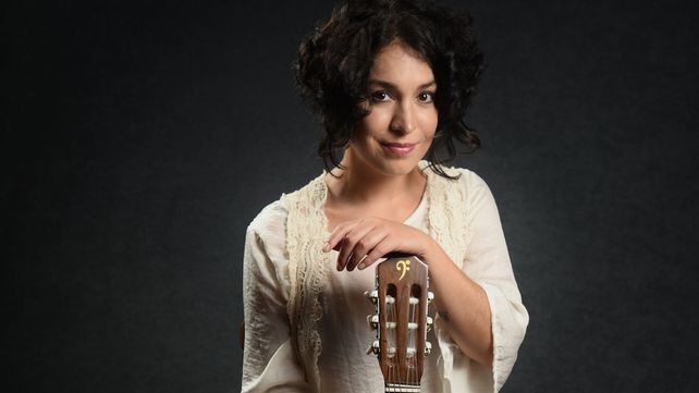 La rosarina Verónica Marchetti presentará su nuevo disco Corazón de poeta