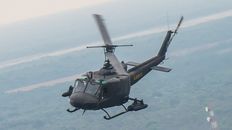 Catorce helicópteros surcaron el cielo rosarino en pleno viaje hacia Campo de Mayo. Catorce helicópteros surcaron el cielo rosarino en pleno viaje hacia Campo de Mayo.