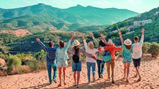 Los viajes en grupo son una experiencia elegida por muchas personas por la compañía y otros beneficios como la seguridad.