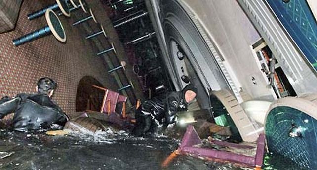 Un buzo revive el horror del naufragio del crucero Costa Concordia en Italia