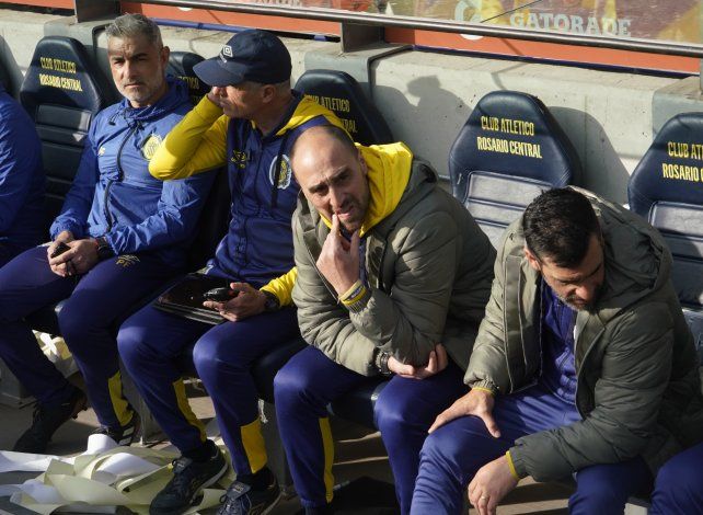 Matías Lequi hace dos cambios