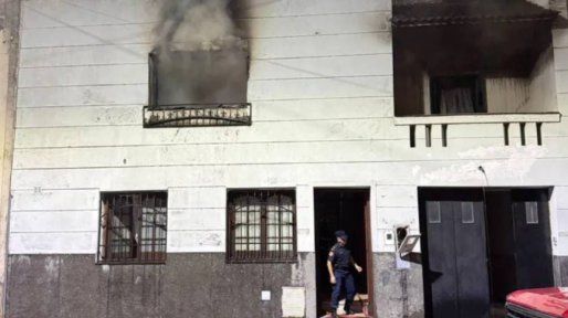 Incendio en residencia estudiantil de Paraná dejó importantes daños materiales