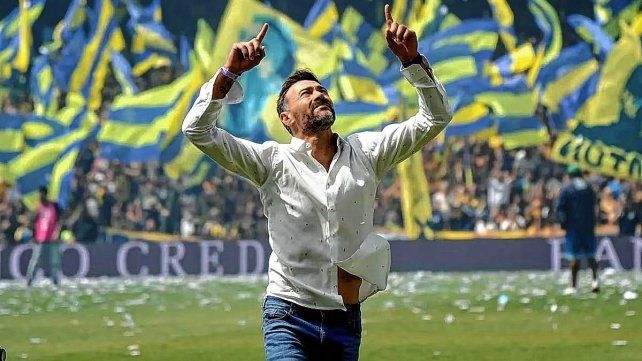 Cristian González tuvo su primera experiencia como entrenador en Central.