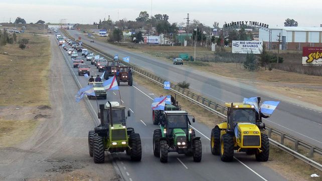 Tractorazo contra suba de retenciones y por previsibilidad&nbsp;