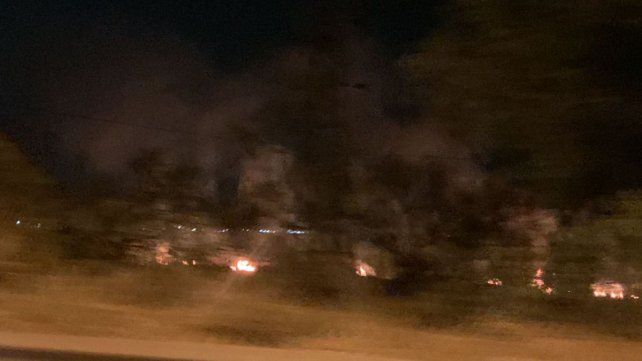 Incendios a la vera de la Ruta 168.