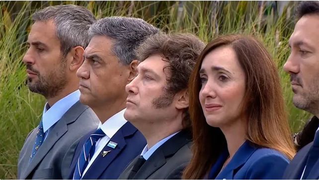 Milei encabezó el acto por Malvinas y convocó a una reconciliación con las Fuerzas Armadas
