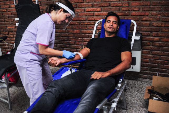 Los jugadores de Patronato donaron sangre / Fotos Diego Arias