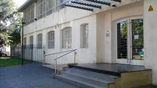 El aislamiento del Centro de Justicia complica al barrio