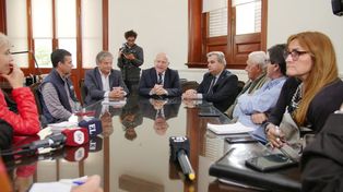 Las cámaras legislativas pidieron que envíe el presupuesto