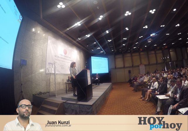 Los especialistas de la Unesco aseguraron que hay que preparar a las personas y a las organizaciones para la Sociedad del Conocimiento.  (Foto: UNO/Juan Manuel Kunzi)