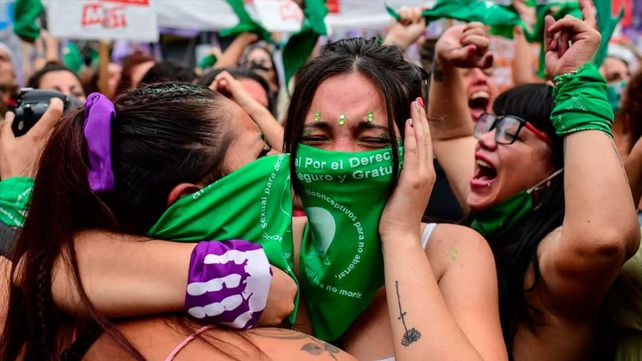 La Ley de Interrupción Voluntaria del Embarazo (IVE) fue sancionada por el Congreso el 30 de diciembre de 2020.