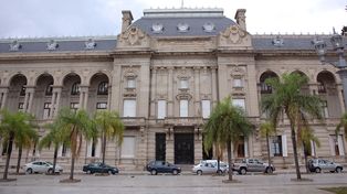 Casa de Gobierno en la ciudad de Santa Fe. Reforma previsional