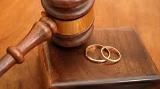 La infidelidad tras una separación de hecho no implica ser culpable en un juicio de divorcio