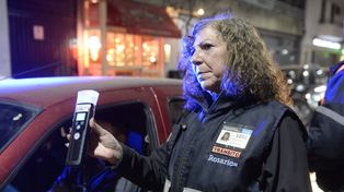 Testeos callejeros. Los operativos municipales se repiten y en el último Día de la Amistad reflejaron una baja en los casos positivos de alcohol.