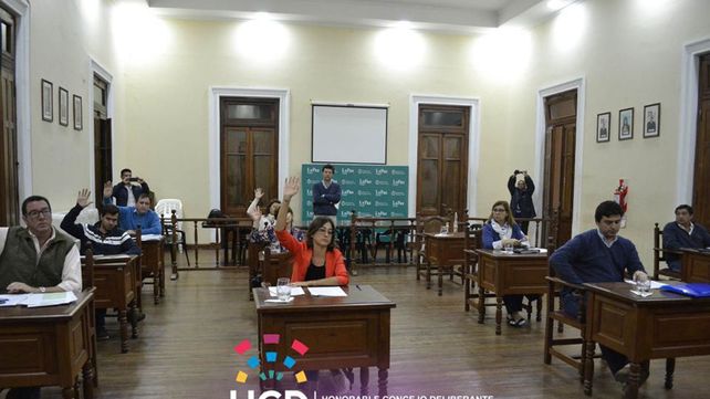 En Gualeguaychú y La Paz ediles aprobaron normas de emergencia
