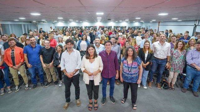 Clara García: Queremos a los chicos en las escuelas y que los docentes enseñen en buenas condiciones