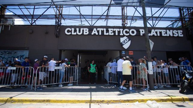 Los socios del calamar pugnaron por un lugar para estar en la final en Santiago del Estero.
