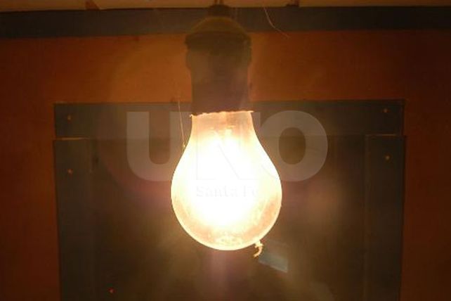A media mañana se restablecerá el servicio de luz en toda la ciudad