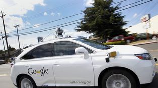 Por primera vez un coche sin chofer de Google se vio involucrado en un choque