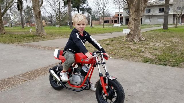 Lolo amaba las motos casi desde la cuna, pese a que también le gustaban otros deportes.