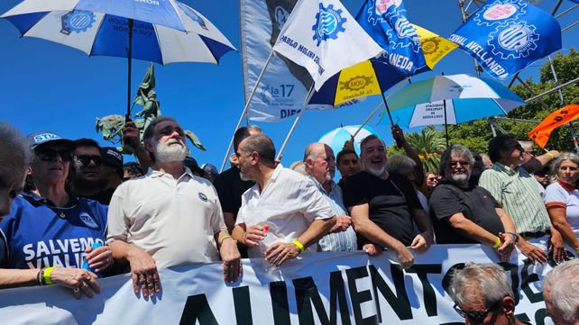Gremios salieron a la calle en Rosario para rechazar la reforma laboral del gobierno nacional