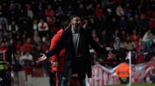 El Kily González inició su carrera como técnico en Central, pero ahora le toca enfrentarlo.