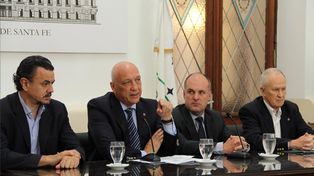 El gobierno fijó por decreto un aumento salarial para el personal de seguridad, que lleva el salario del agente inicial a $8100