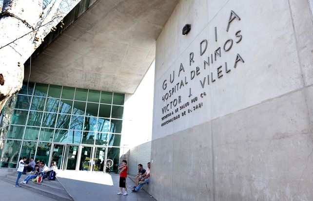 El niño está internado en el Hospital Vilela. 