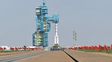 En posición. El cohete Shenzhou fue emplazado en la base de Jiuquan.
