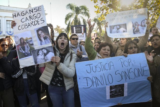 Detienen a 7 policías bonaerenses por la muerte de 4 chicos en una persecución