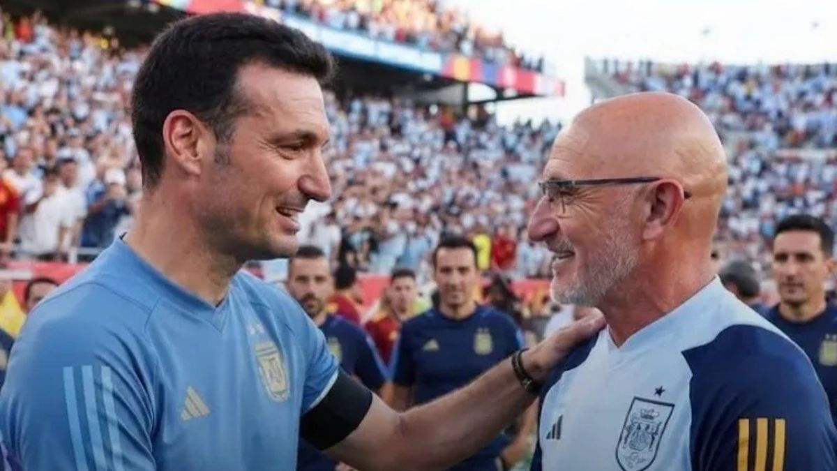 Uno Santa Fe | La estrecha relación entre Scaloni y De la Fuente, el DT de España