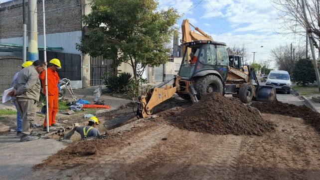 Comenzaron las obras para renovar un tramo del colector Vélez Sarsfield en Rosario